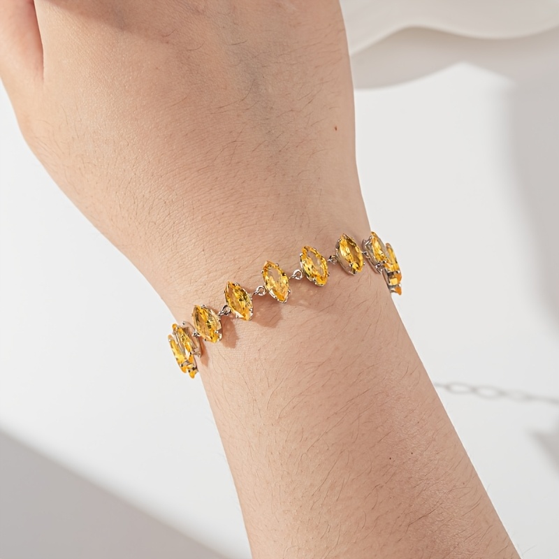 Women's Horse-Themed Bracelet with Horse Eye Charms